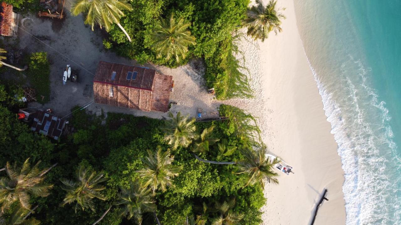 Pinang Island - Private Island Sea View Bungalows Singkil  Zewnętrze zdjęcie