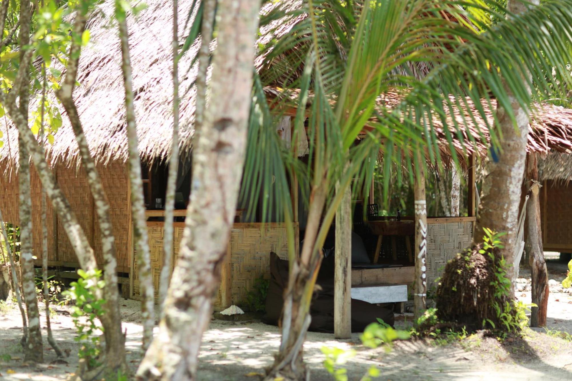 Pinang Island - Private Island Sea View Bungalows Singkil  Zewnętrze zdjęcie