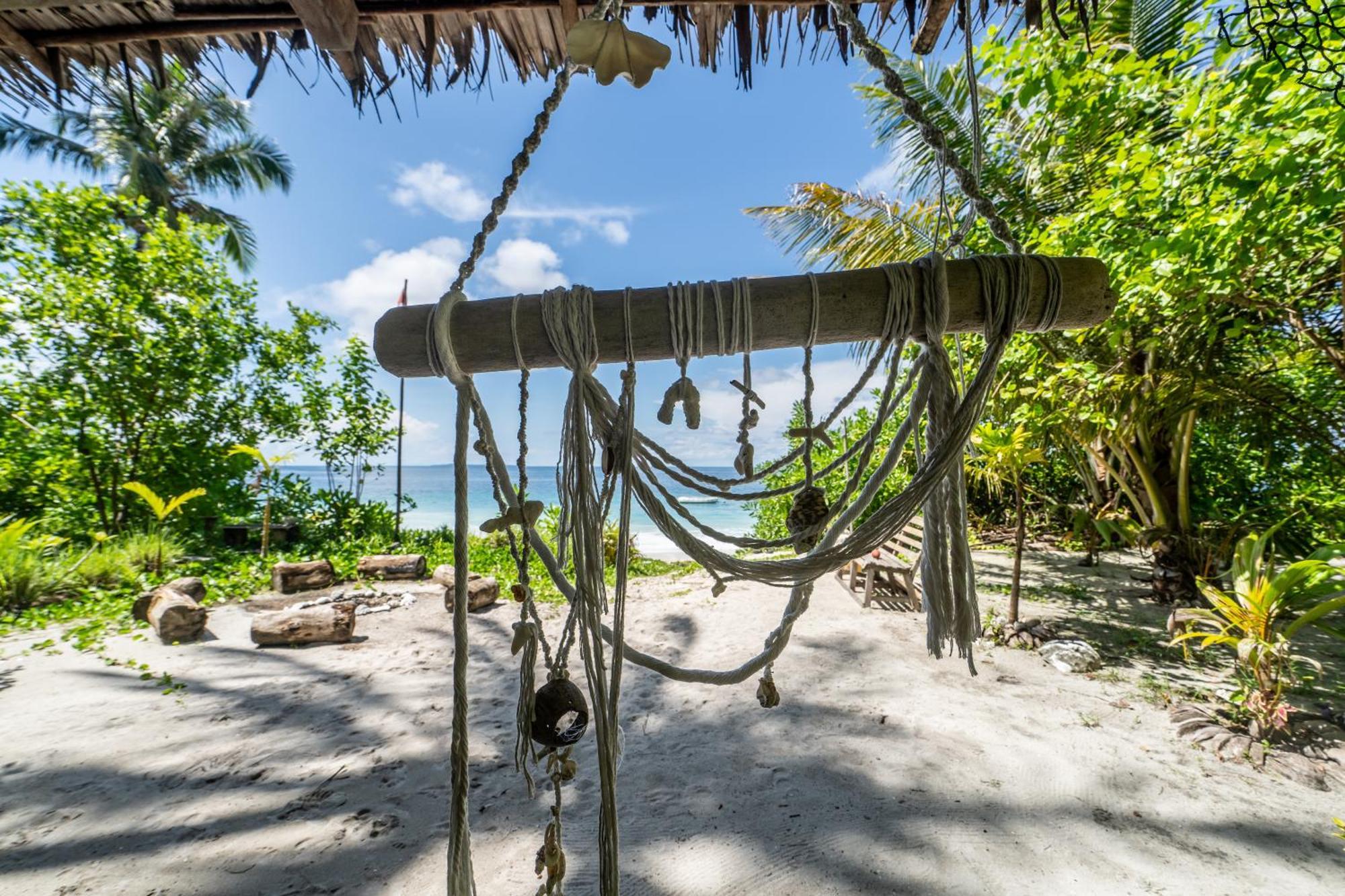 Pinang Island - Private Island Sea View Bungalows Singkil  Zewnętrze zdjęcie