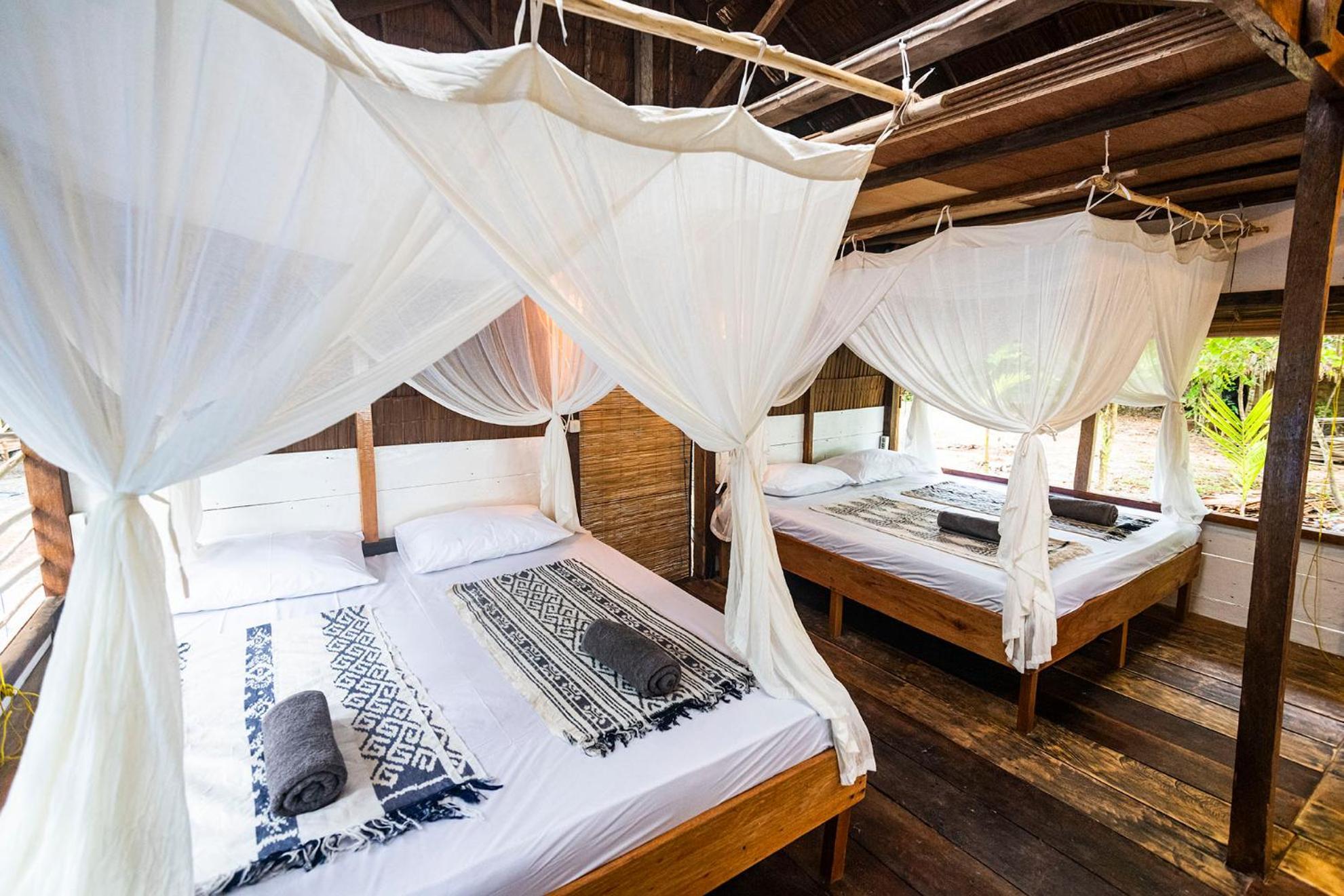 Pinang Island - Private Island Sea View Bungalows Singkil  Zewnętrze zdjęcie
